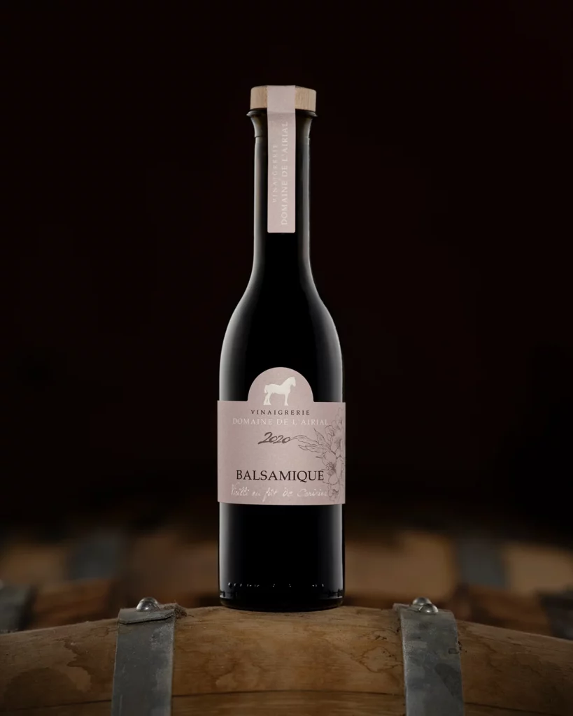packshot produit balsamique vieilli en fût de cerisier