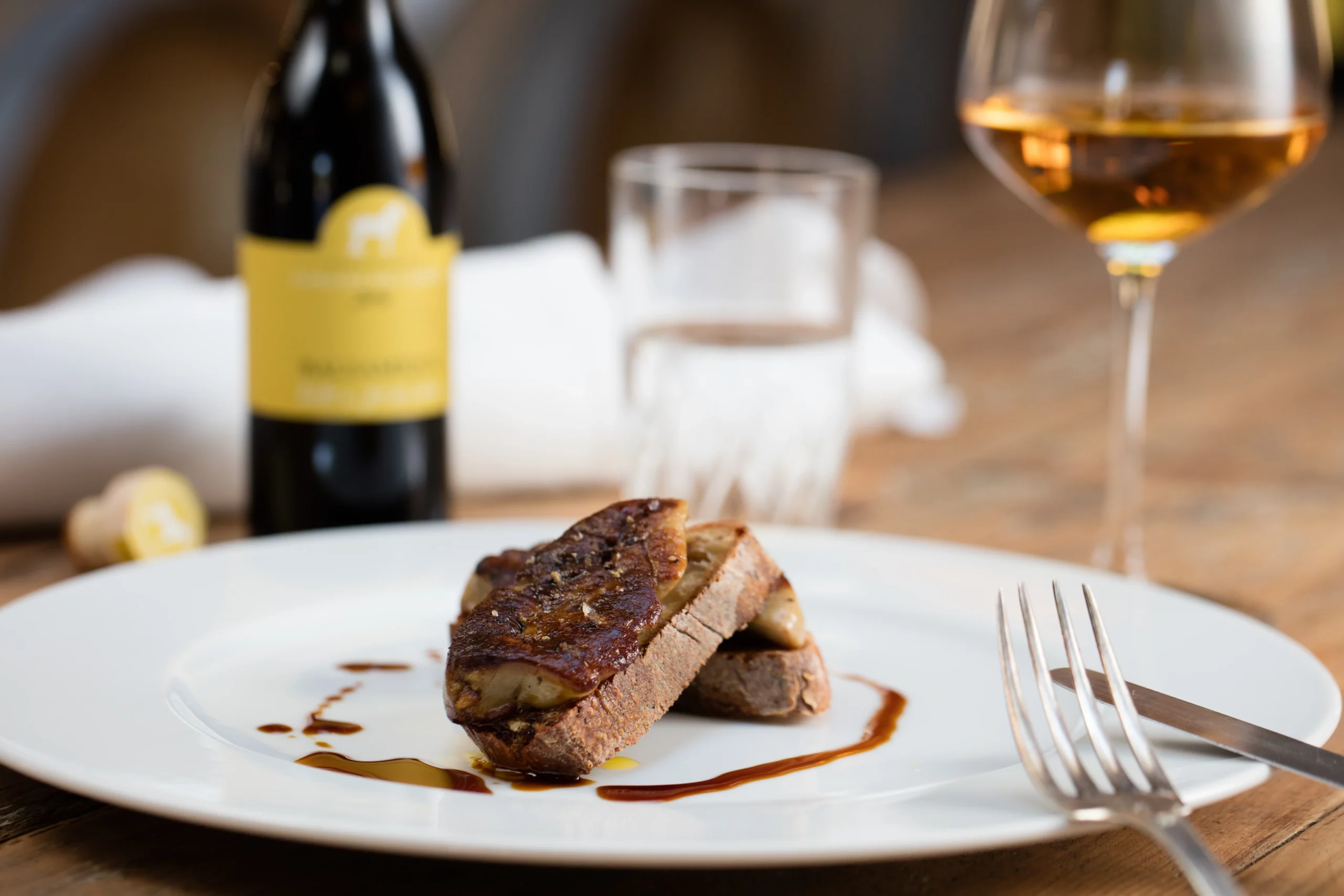 Foie gras poêlé et snacké au balsamique vieilli en fût de chêne