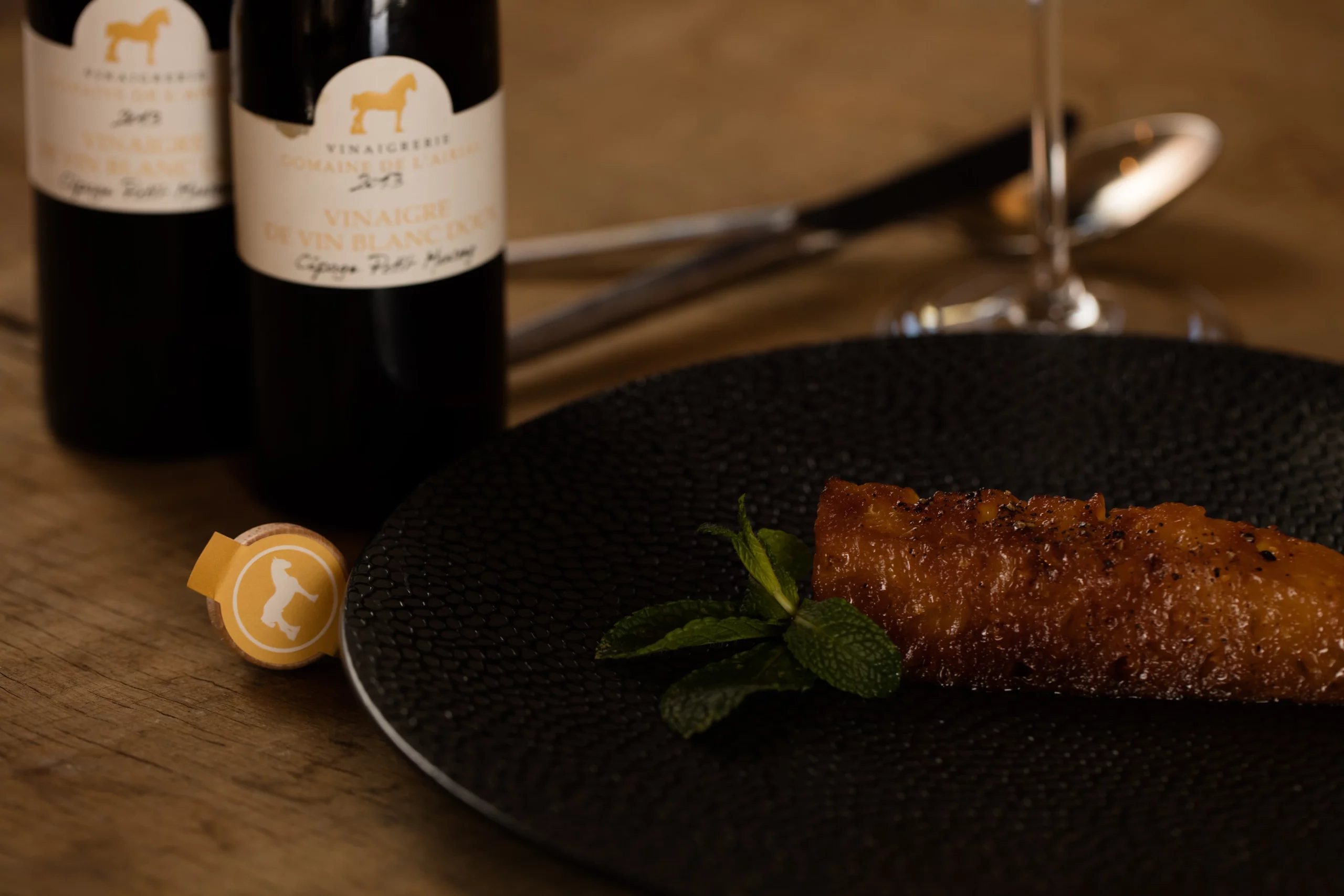 fruits rôtis dans le vinaigre de vin blanc doux petit manseng